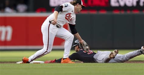 Cleveland beats slumping Baltimore for their seventh straight win.